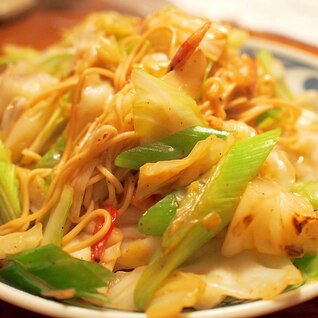 インスタント感なし！野菜たっぷり焼きラーメン